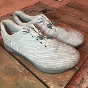 Classic Arctic gray NoBulls. Size 6.5.